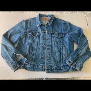 46 (equal to woman’s large)